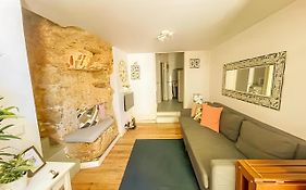 Unique & cozy in Bica! 3 bathrooms! Auto check-in